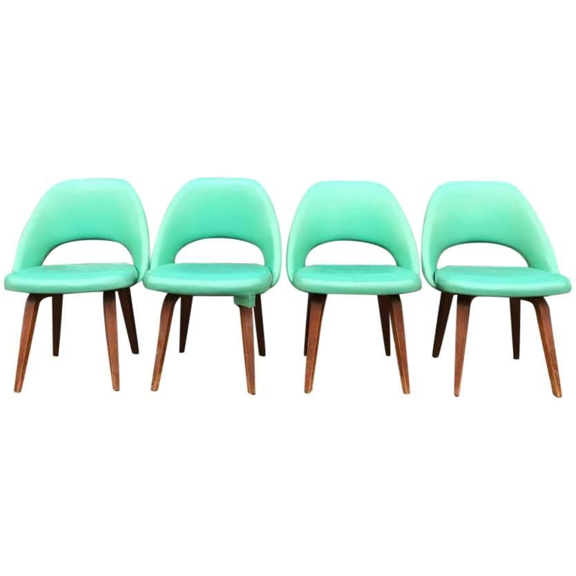 Eero Saarinen for Knoll Side Chairs on Wooden Legs for Re-Upholstery