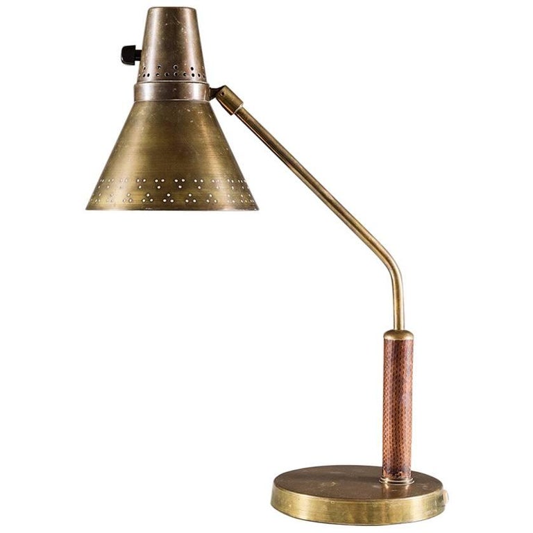 Scandinavian Desk Lamp in Brass by Ab E. Hansson & Co, 1940s For Sale