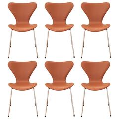 Six Pieces, Arne Jacobsen 3107 Chairs