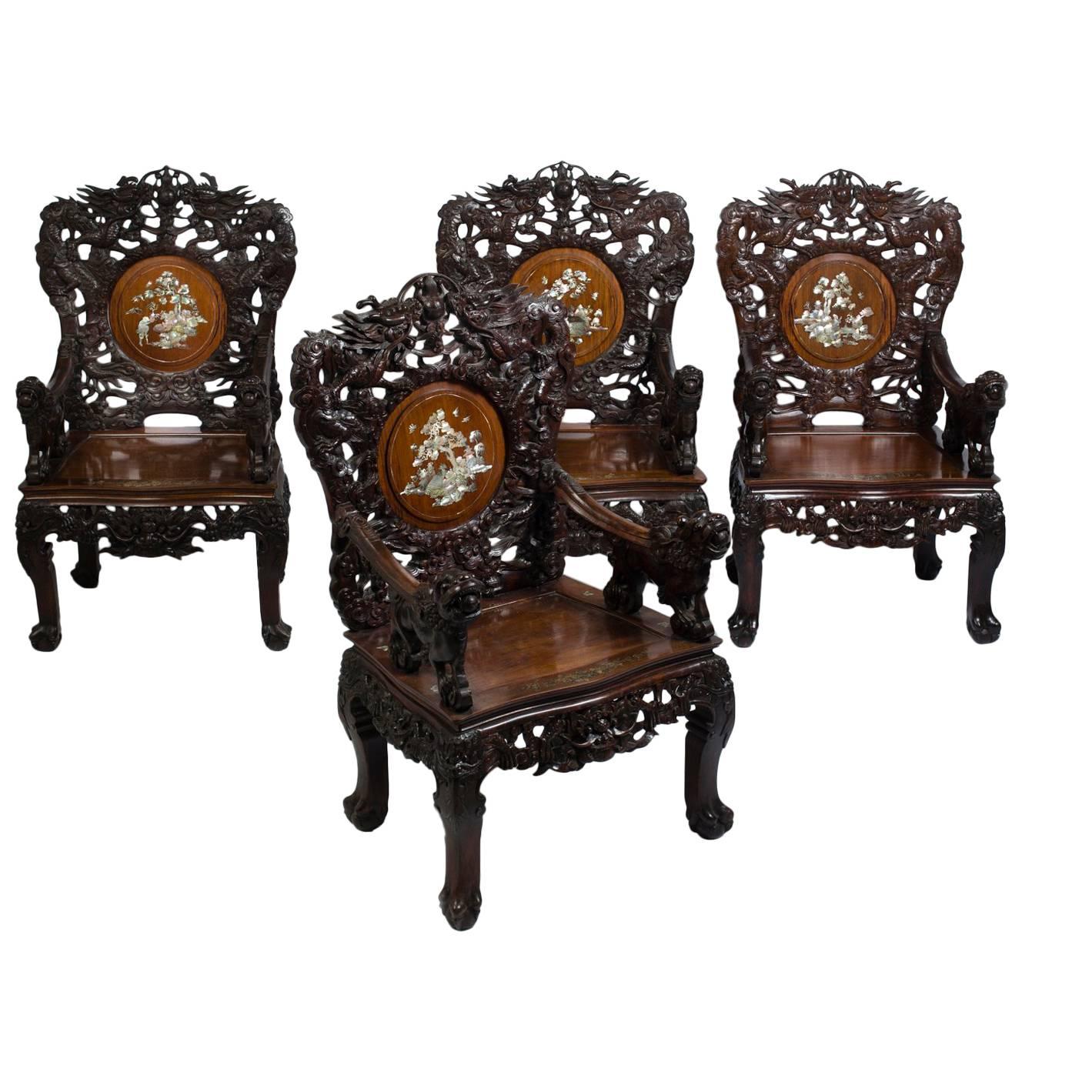 Ensemble de quatre fauteuils indochinois, vers 1930
