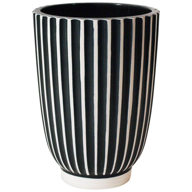 Norman Wilson Vase For Wedgewood At 1stdibs