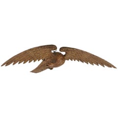 Geschnitzter amerikanischer Adler mit außergewöhnlicher Form, handwerklichem Können und hohem Maßstab