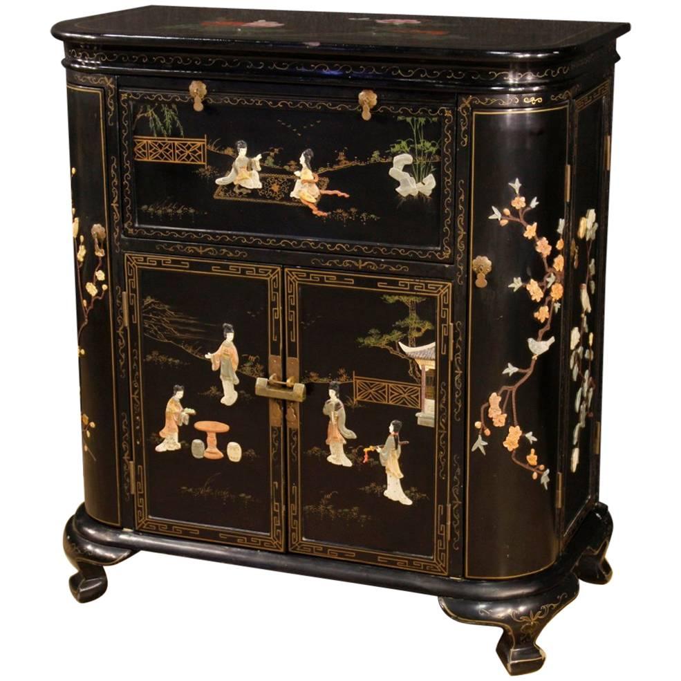 20th Century French Lacquered and Painted Chinoiserie Wet Bar