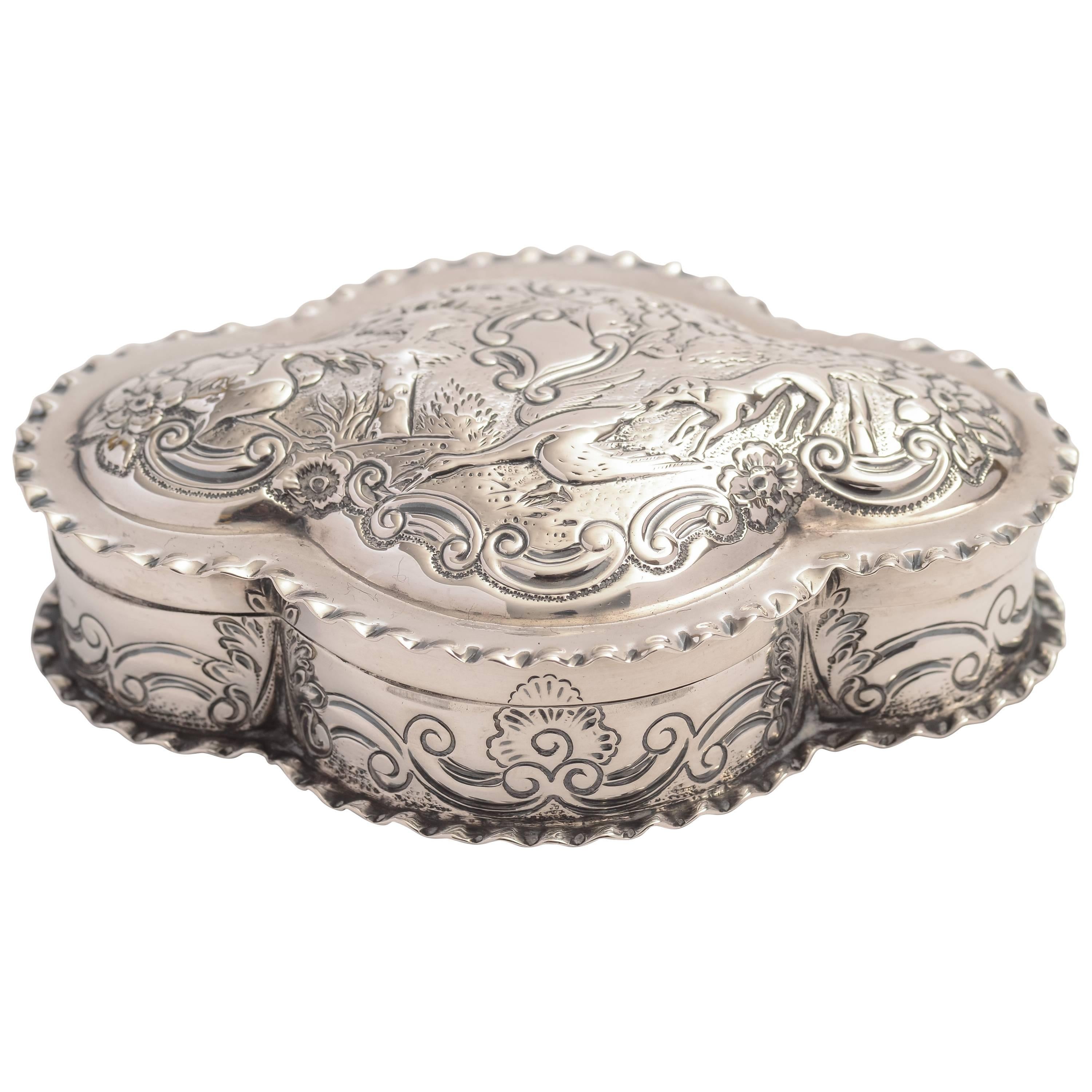 19th Century Victorian Silver Trinket Box, London, 1887 For Sale