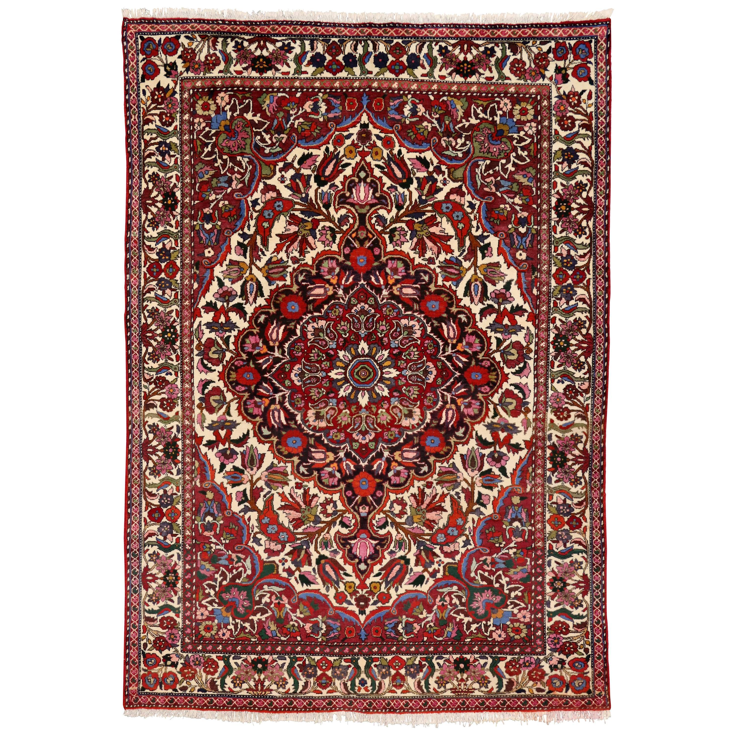 Tapis persan Bakhtiari vintage de style Renaissance victorienne du Vieux Monde en vente