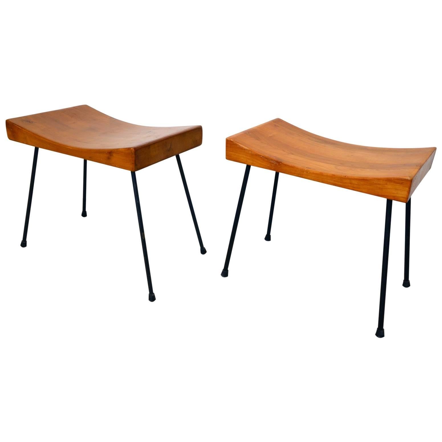 Beautiful Pair of Stools in the Taste of George Nakashima For Sale