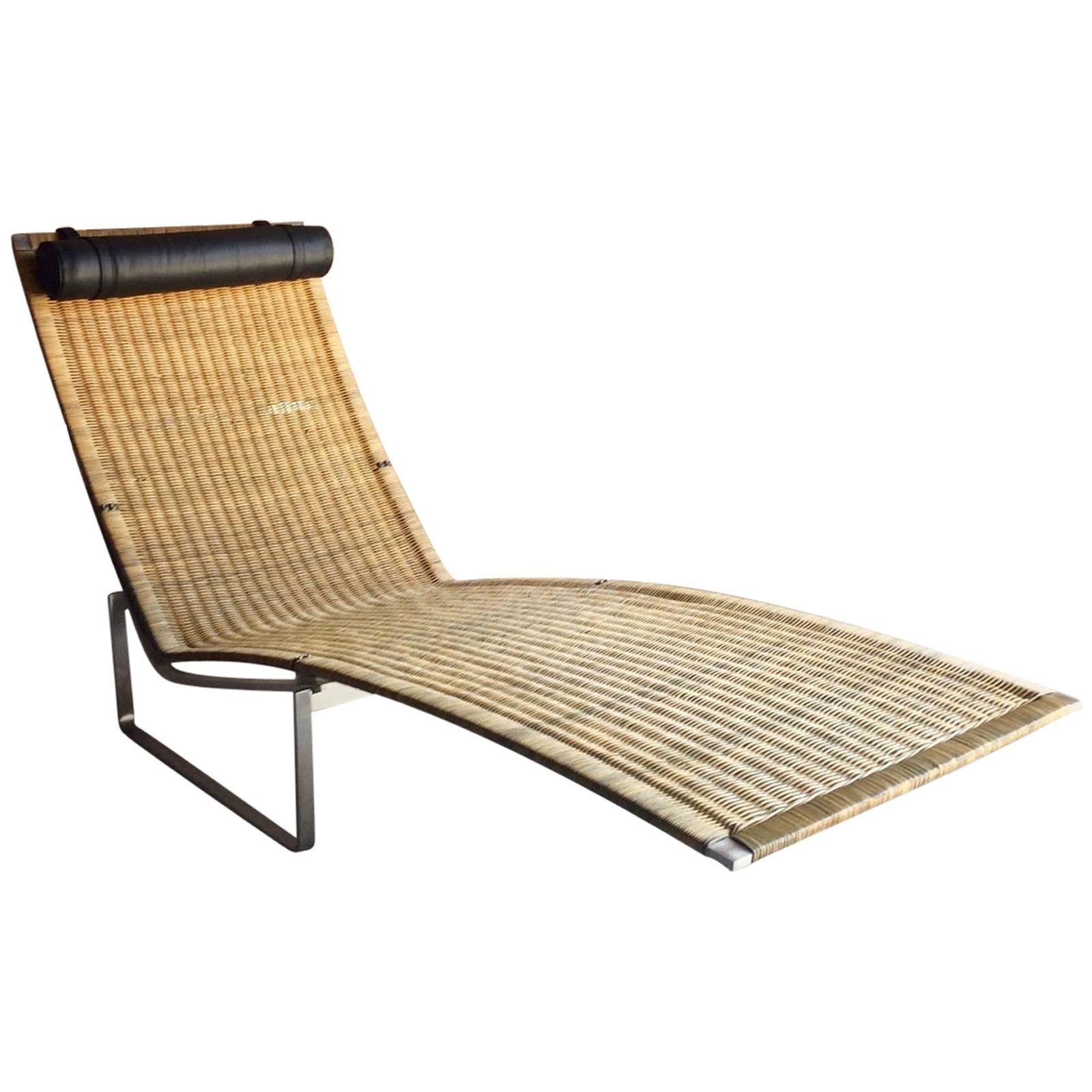 Poul Kjærholm Style Chaise Longue Lounger Model no. PK24 Bauhaus No.2