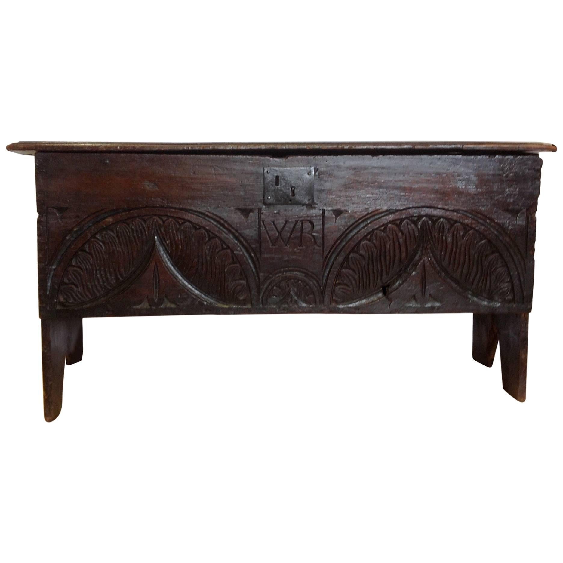 Antique English Carved Wooden Blanket Chest, 17th Century For Sale