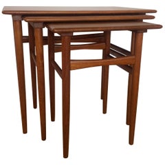 Vintage Scandinavian Nesting Table in Teak, Denmark, 1960s 1