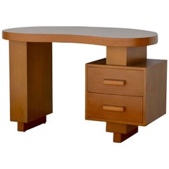 Retro Small Floating Kidney Shaped Writing Desk