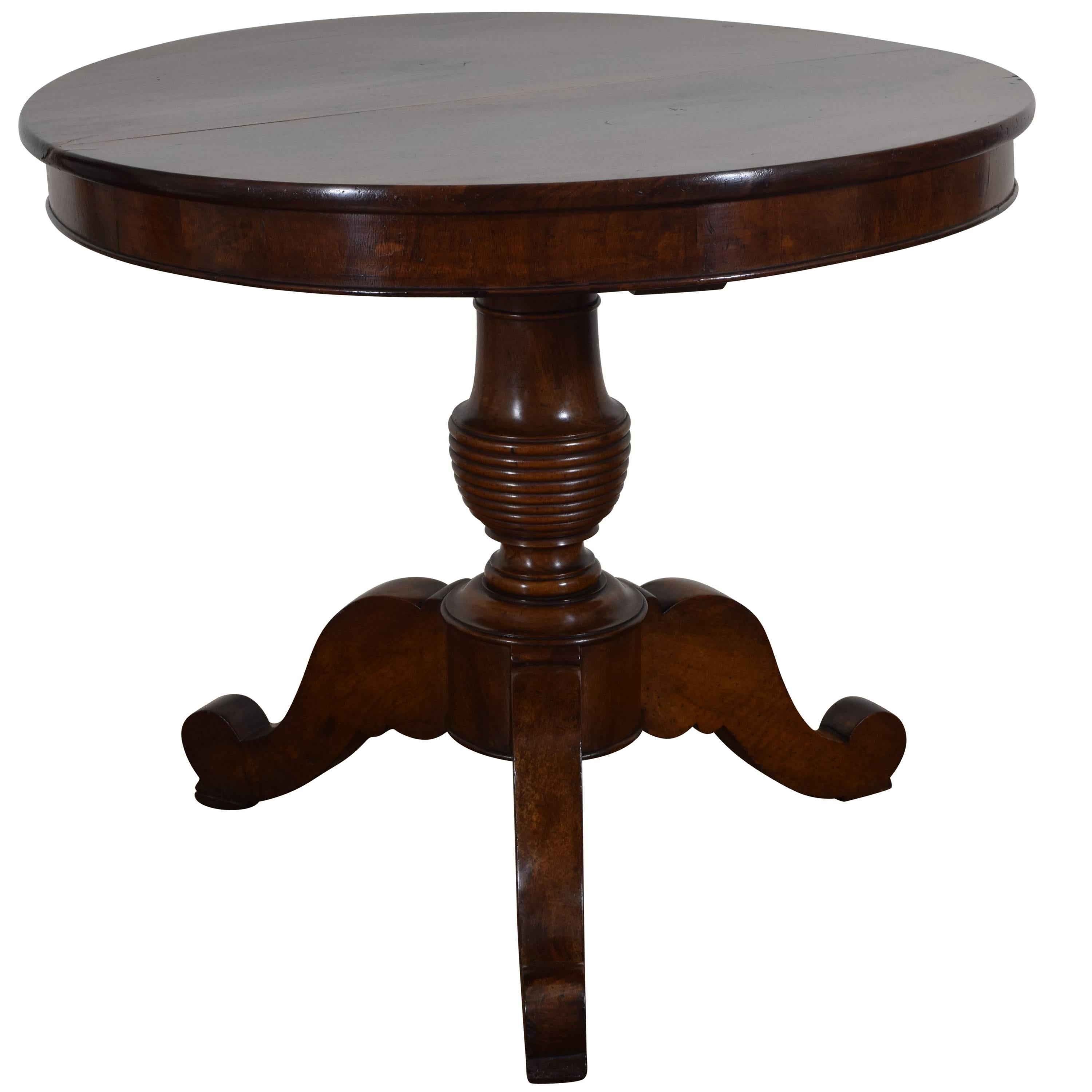 French Louis Philippe Walnut Centre Table with Turned Support, Mid-19th Century