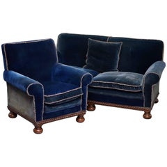 Rare 1880s Country House Napoleonic Blue Silk Velvet Club Armchair Sofa Suite