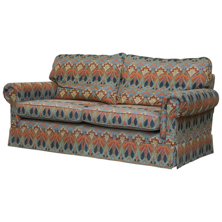 Stunning Liberty London Classic English Sofa Ianthe Linen Union Fabric