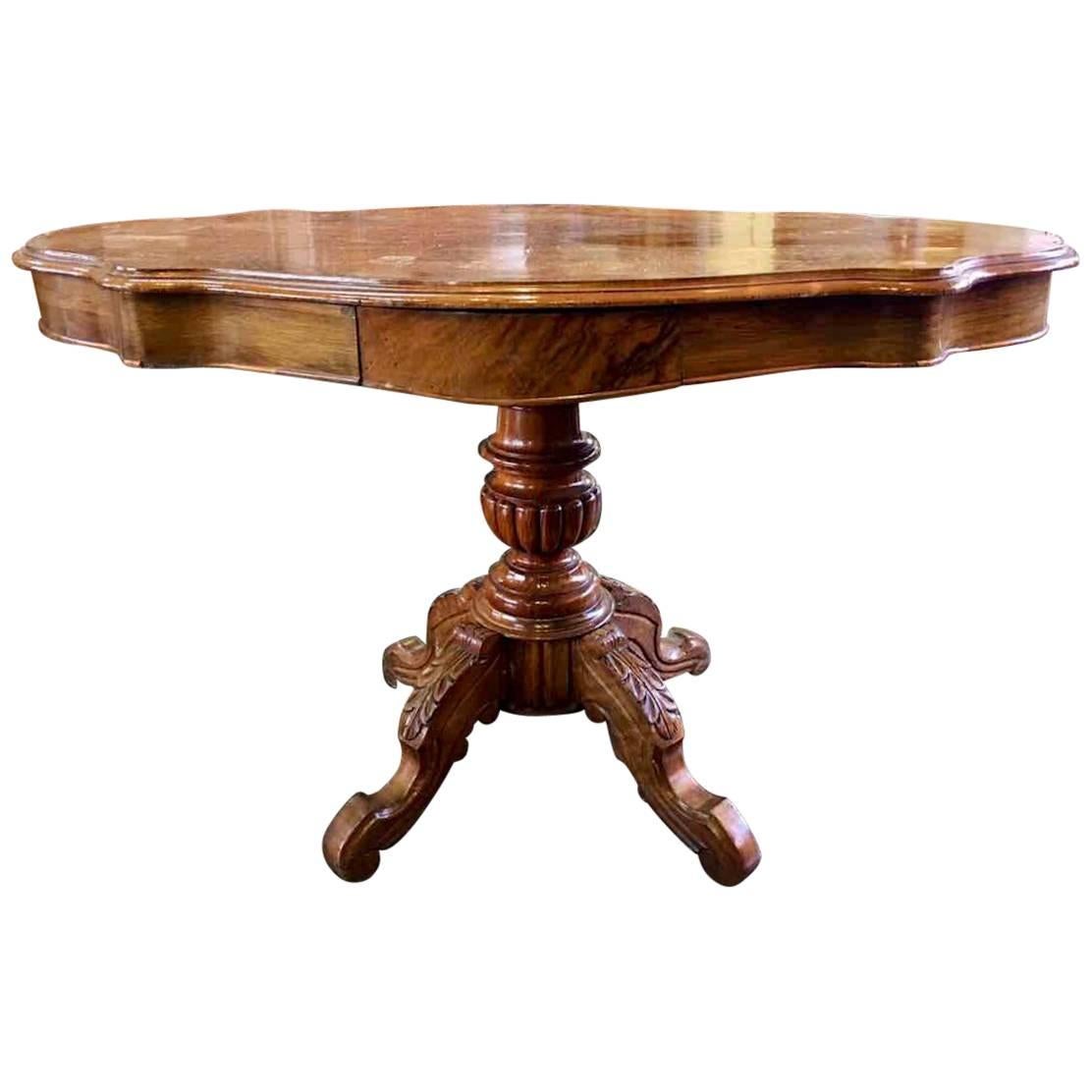 Late 19th Century French Centre Walnut Table in Victorian Style