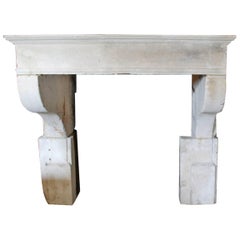 mantel in french Antique Fireplace mantel in French Sandstone, 19th Century