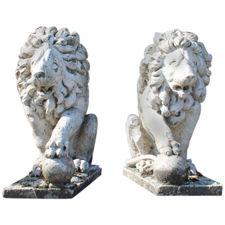 Pair of 19th Century French Limestone Lions For Sale at 1stDibs