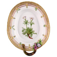Royal Copenhagen Flora Danica Leafshaped Dish with Handle 20/3541