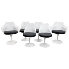 Set of Six Eero Saarinen for Knoll Swivel Tulip Dining Chairs