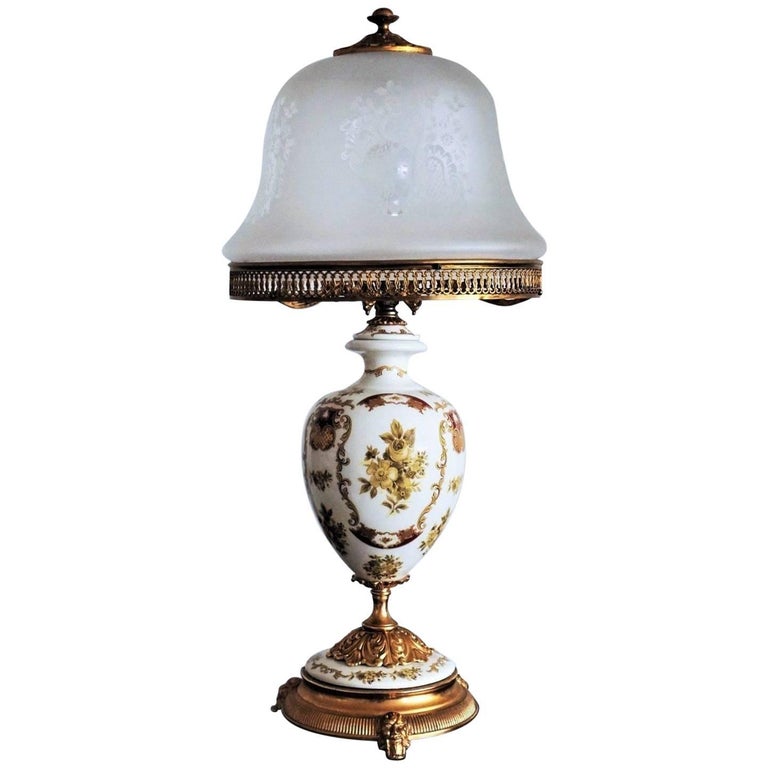 Vintage Italien HandPainted Porcelain Vase Table Lamp, circa 1960 For