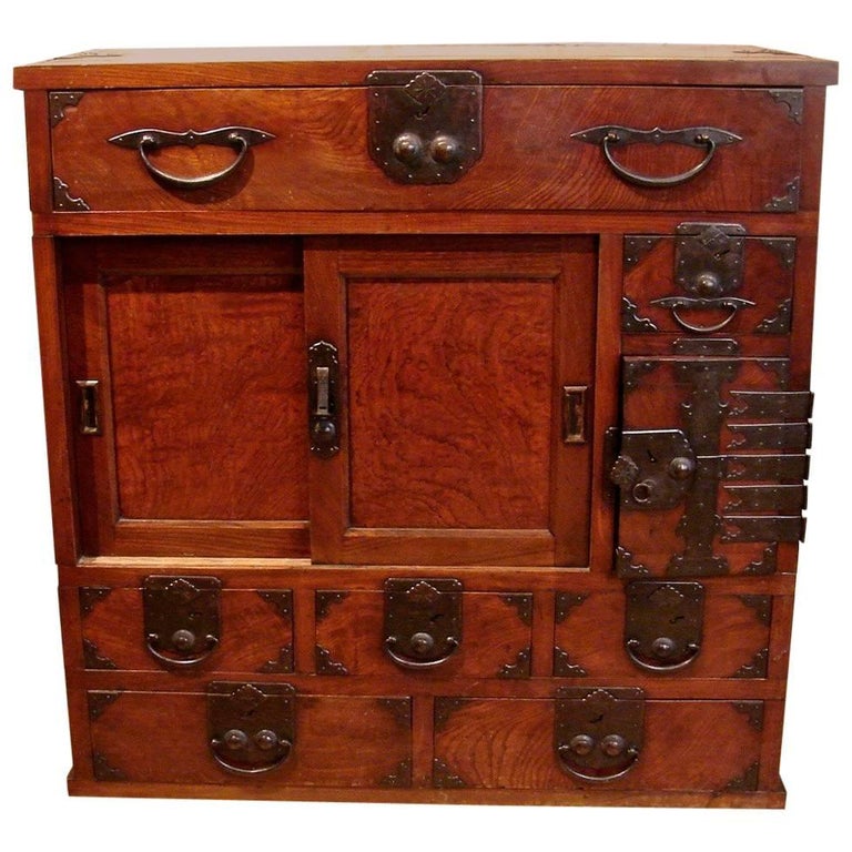 Fine Japanese Edo Period Keyaki Choba Tansu 'Merchant's Chest' at 1stDibs