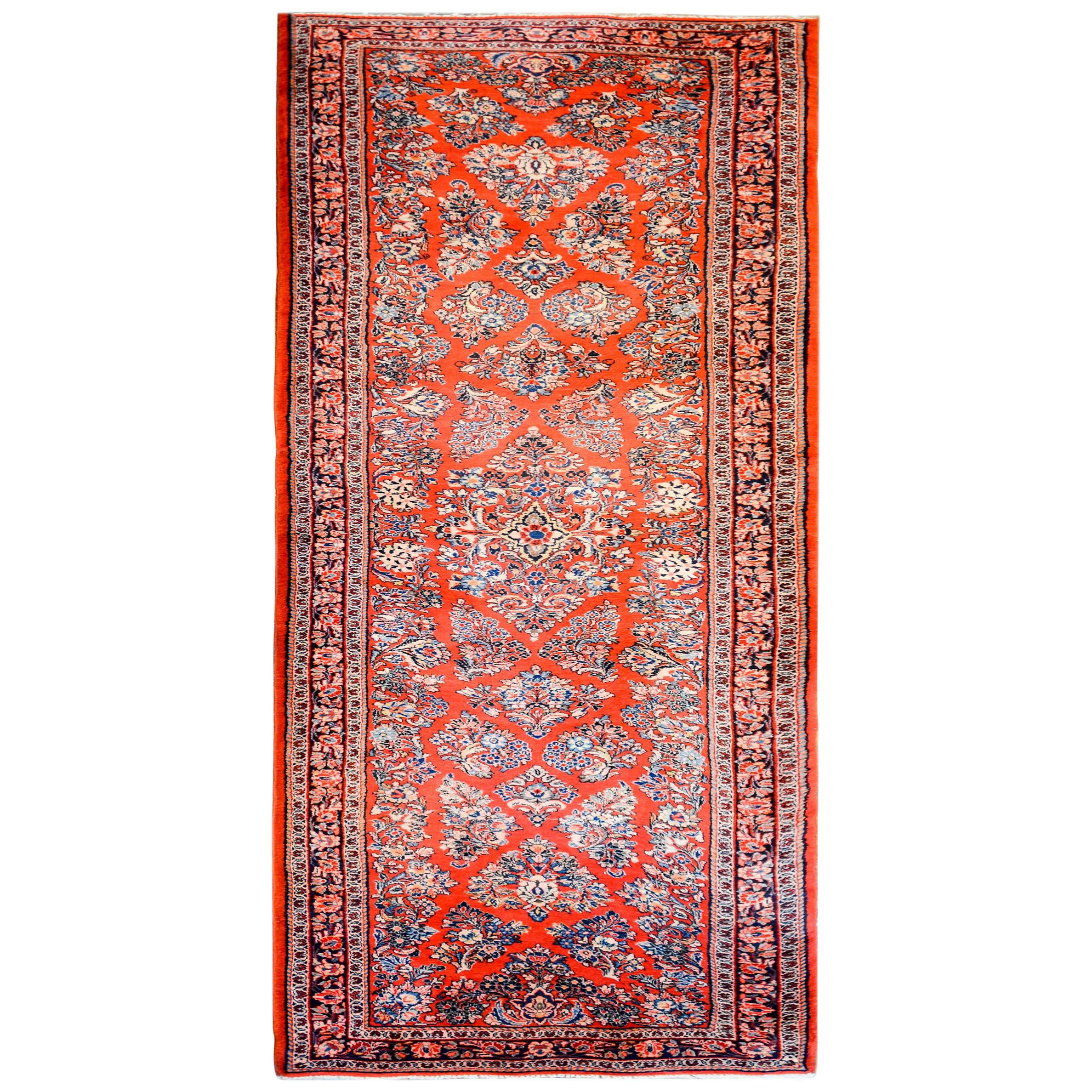 Wonderful Early 20th Century Persian Sarouk Rug For Sale