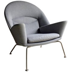 Hans Wegner Lounge Chair Model 468 Oculus Manufactured by Carl Hansen Grey No.1