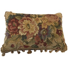 Coussin français ancien en tissu de tapisserie d'Aubusson