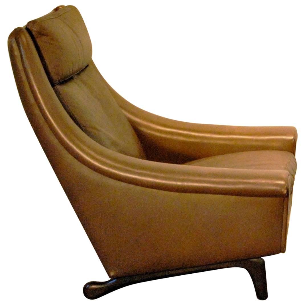 Aage Christensen Designed Danish Modern 'Ambassador' Leather Lounge Chair For Sale