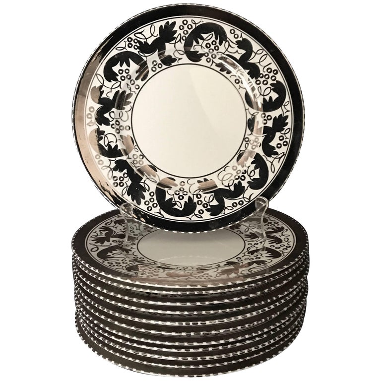 Set of Twelve Vintage Wedgwood Platinum Dinner Plates at 1stDibs