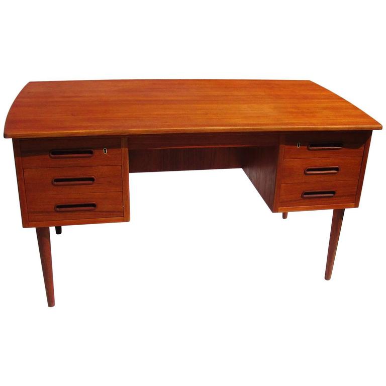 Danish MidCentury Modern Teak Desk For Sale at 1stdibs