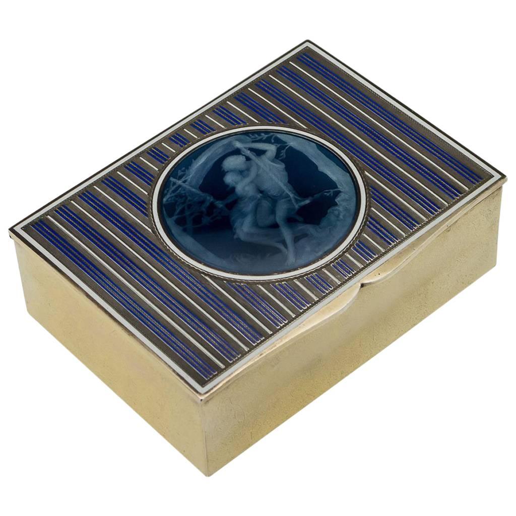 Antique 20th Century French Solid Silver and Hand-Painted Enamel Box, circa 1920