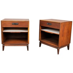Pair of Red Lion Furniture Walnut Nightstands 3