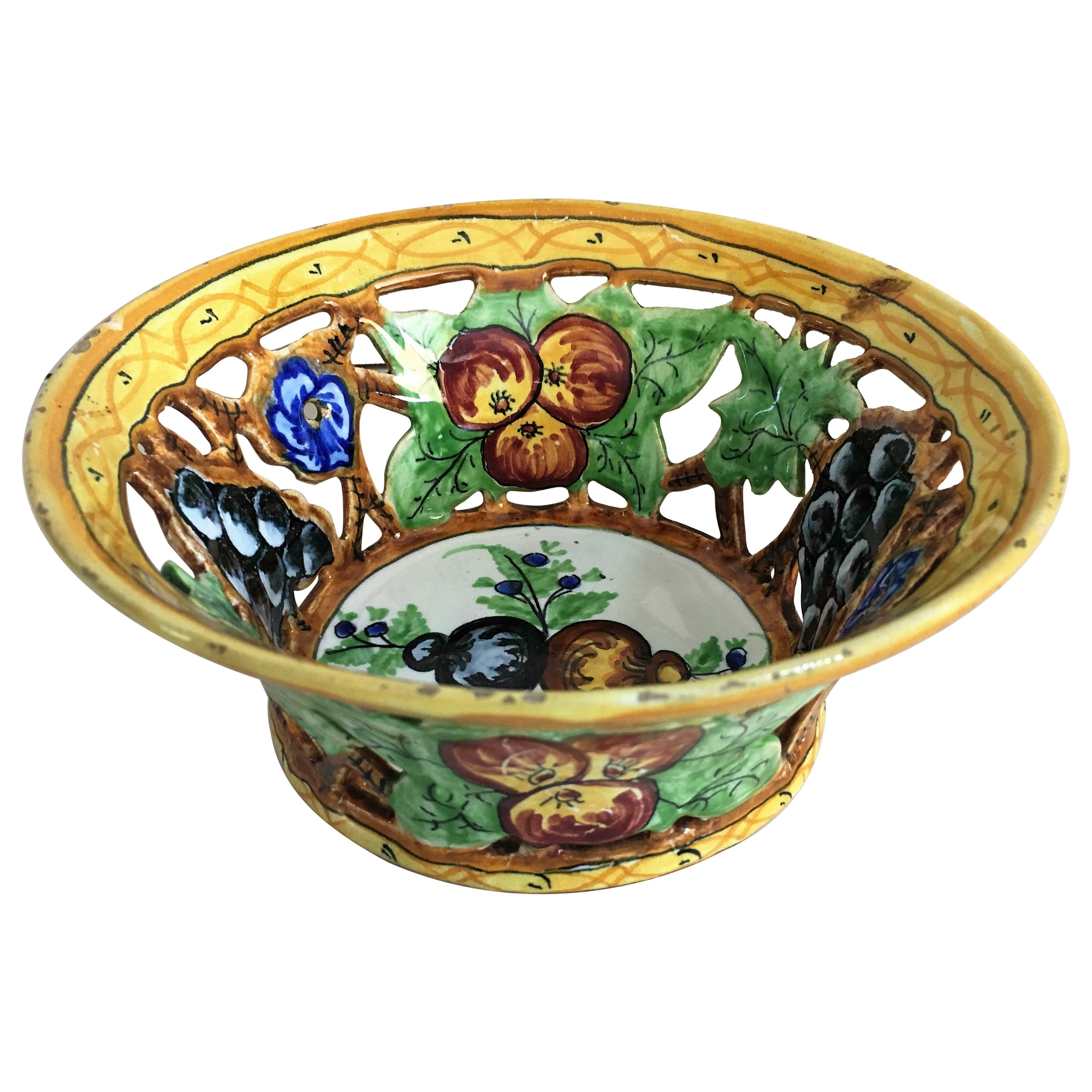 Cuenco de cerámica con flores decorativas del siglo XX