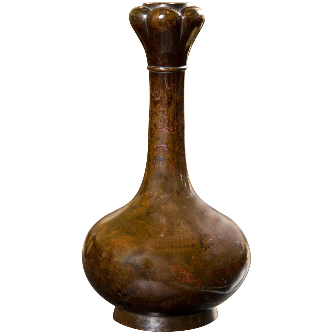 Vase japonais en bronze en vente