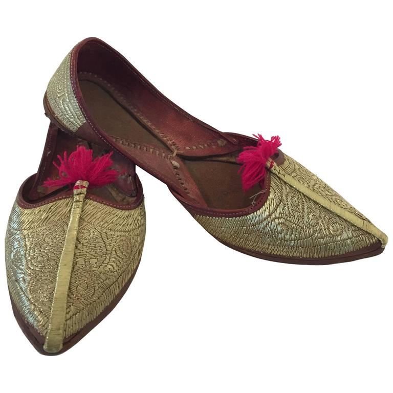 Handcrafted Leather Turkish Gold Embroidered Shoes For Sale at 1stdibs