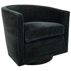 Handsome Swivel Barrel Chair by Edward Wormley for Dunbar 1