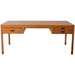 Elegant Desk by Ejner Larsen and Aksel Bender Madsen in Mahogany and Rosewood