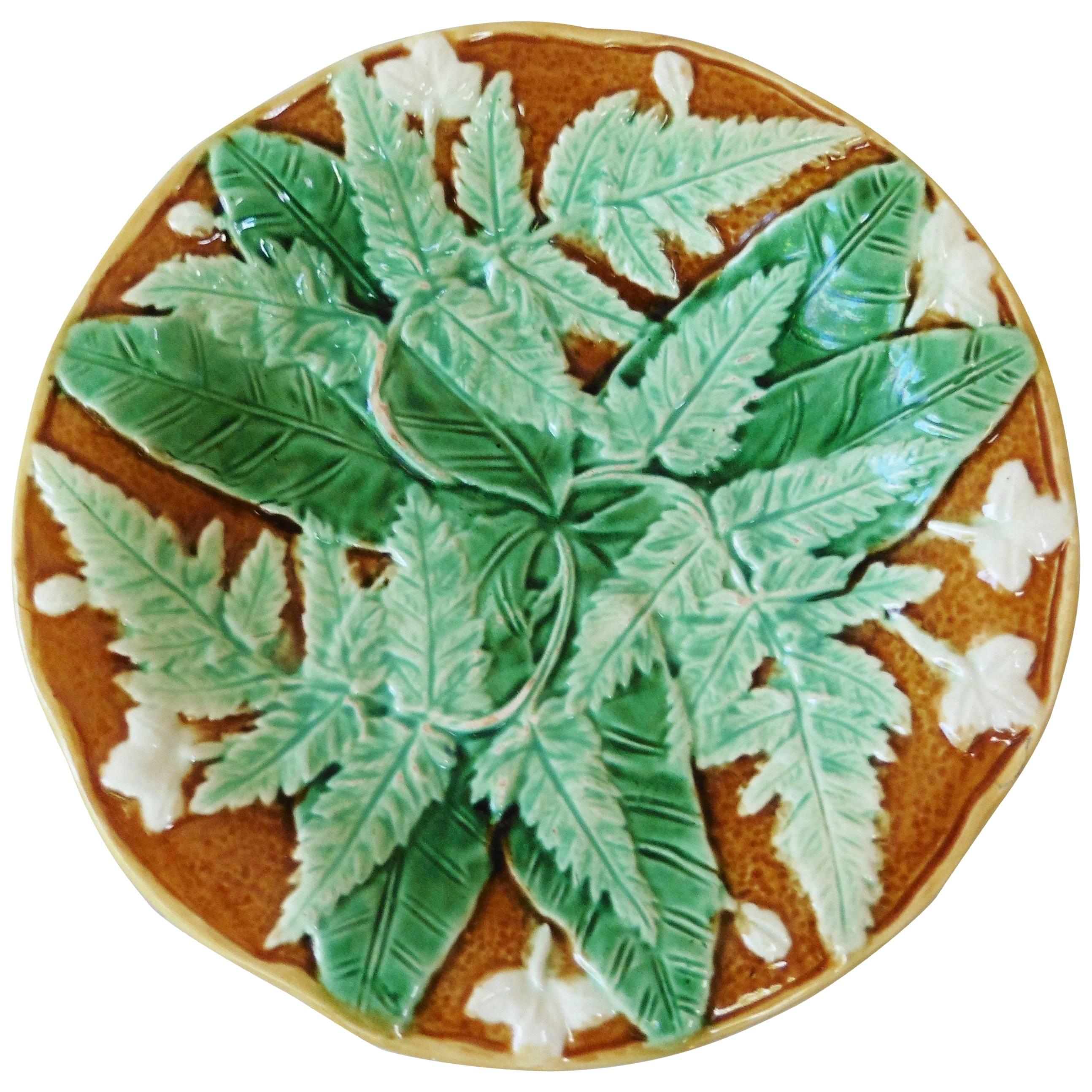 English Majolica Leaves Plate, circa 1880