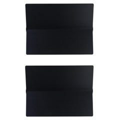 Grande applique 'Applique À Volet Pivotant Plié' de Charlotte Perriand en noir