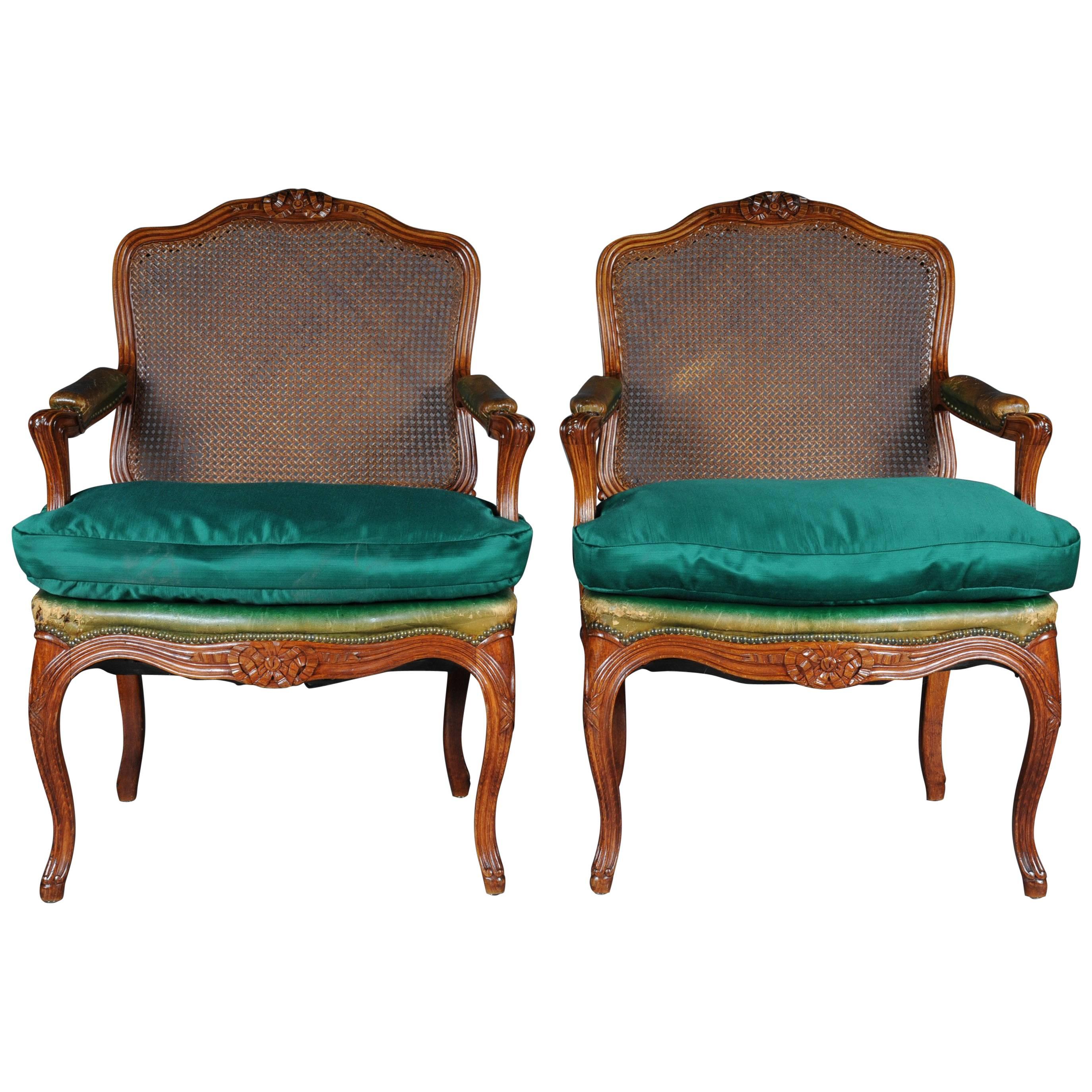 Paire de fauteuils Louis Quinze XIV du 19ème siècle