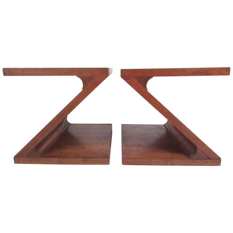 Pair of Vintage Z Shape End Tables by Lane For Sale
