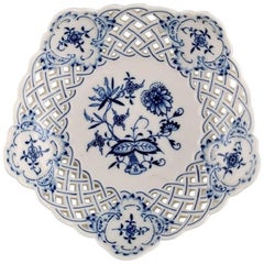Meissen Blue Onion Pattern Pierced Bowl, 20th Century