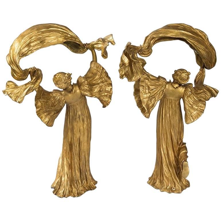 French Art Nouveau "Danseuse A L'Écharpe No. 12" Gilt Bronzes by Léonard