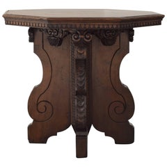 Italian Baroque Style Walnut Octagonal Centre Table, Second Half of 19th Century