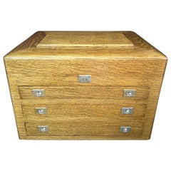 Quarter Cut Oak Cutlery/Flatware/Jewelry Box with Key