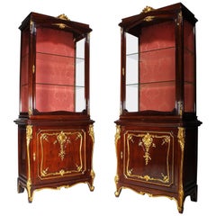 Pair of French 19th-20th Century Louis XV Style Carved Vitrines by Maison Forest