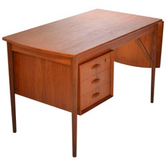Danish Teak Expandable Desk by E. W. Bach for Toften Møbelfabrik 6