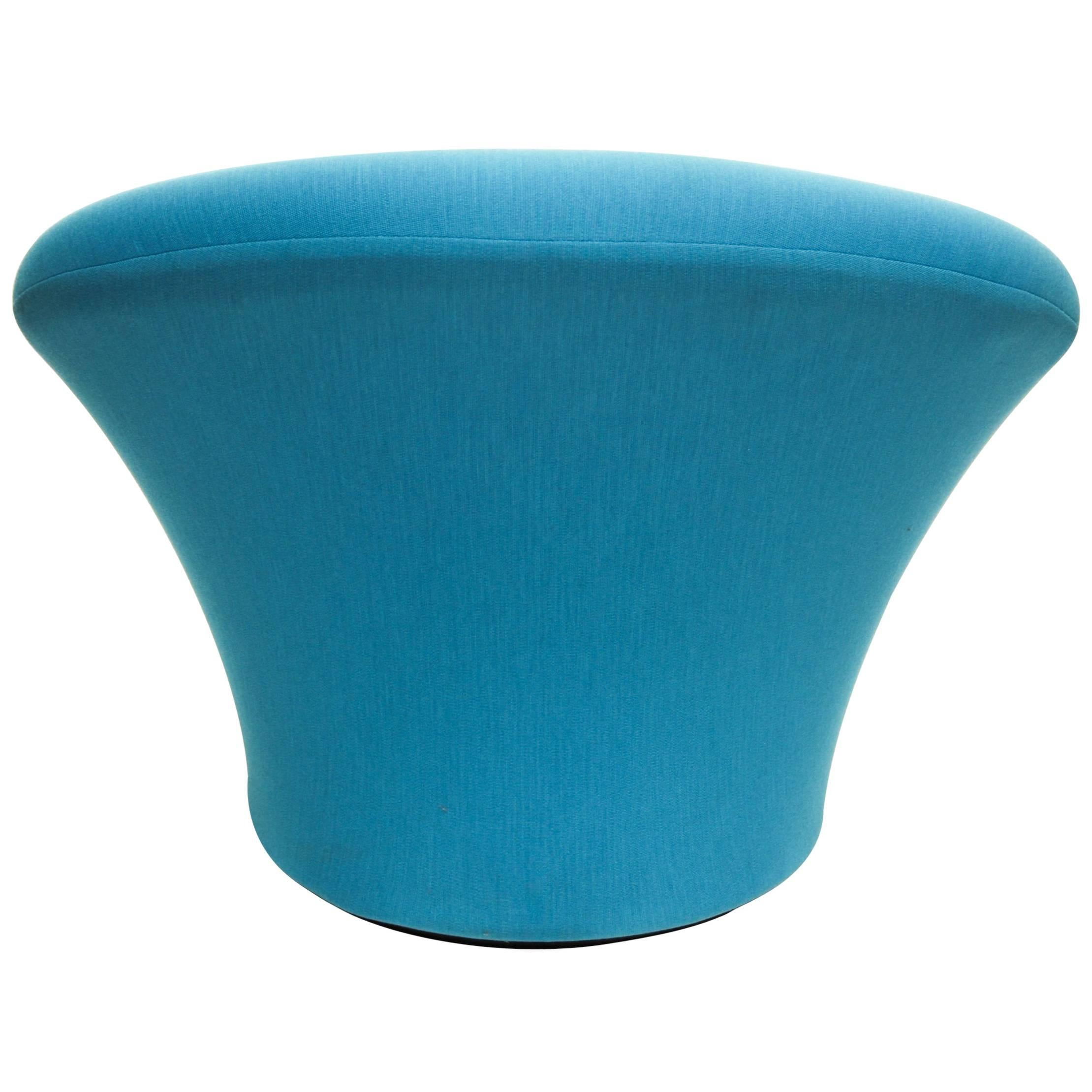 Mushroom Jr chair, originally designed by Pierre Paulin 1960, produced by Artifort, Netherlands

Measures: H 20 in, W 25.5 in, D 24 in (seat H 12 in)
Chair as shown:
Febrik 'Uniform' fabric, Aquatic, with white plastic glides
Included in the Museum