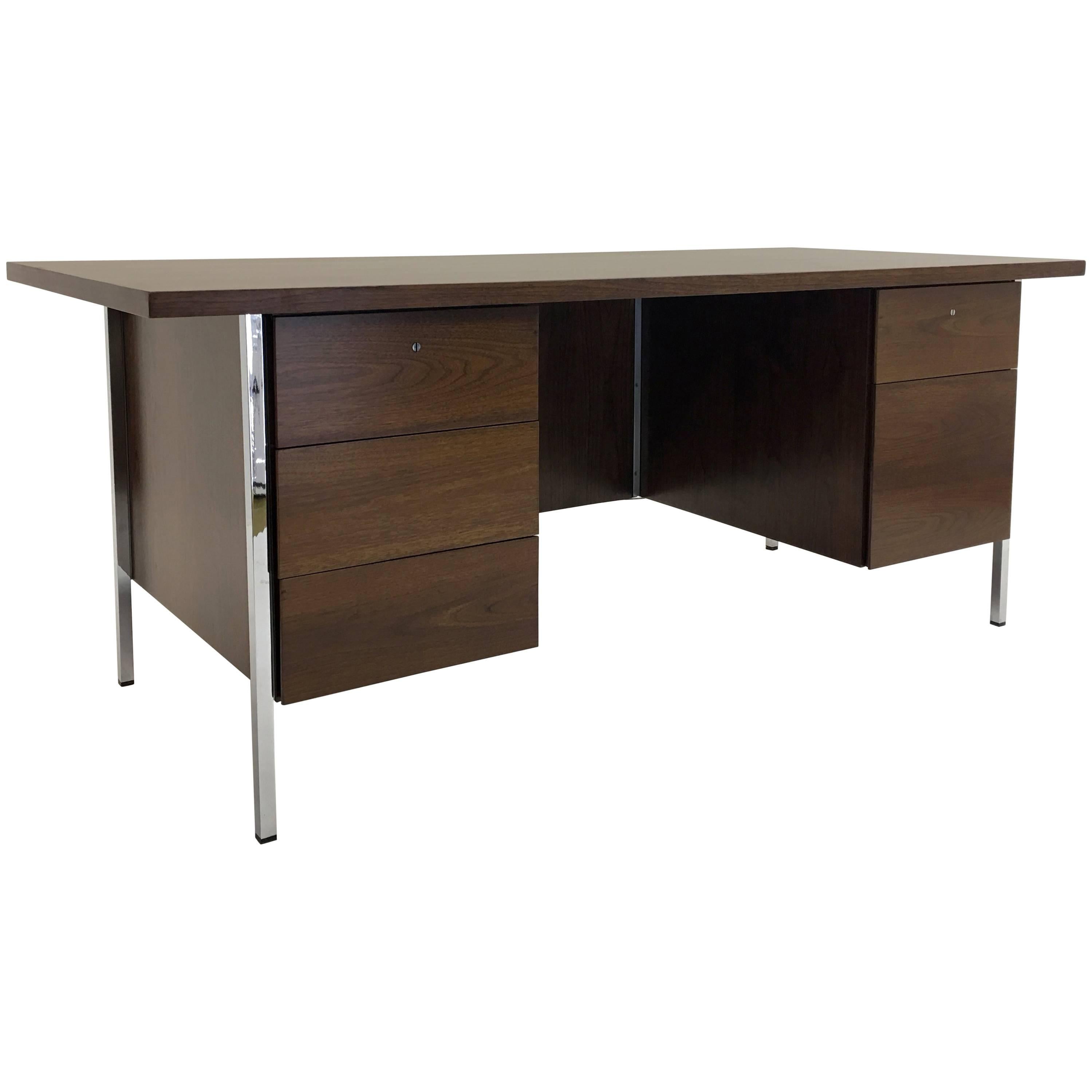  Exquisite 1952 Walnut Executive Desk by Florence Knoll for Knoll Associates