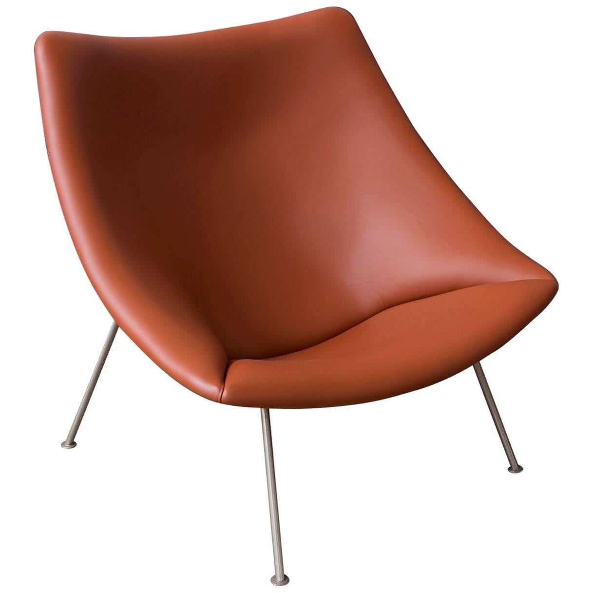 1959, Pierre Paulin, Large Early Oyster, Easy Chair F157 in Brown Leather For Sale